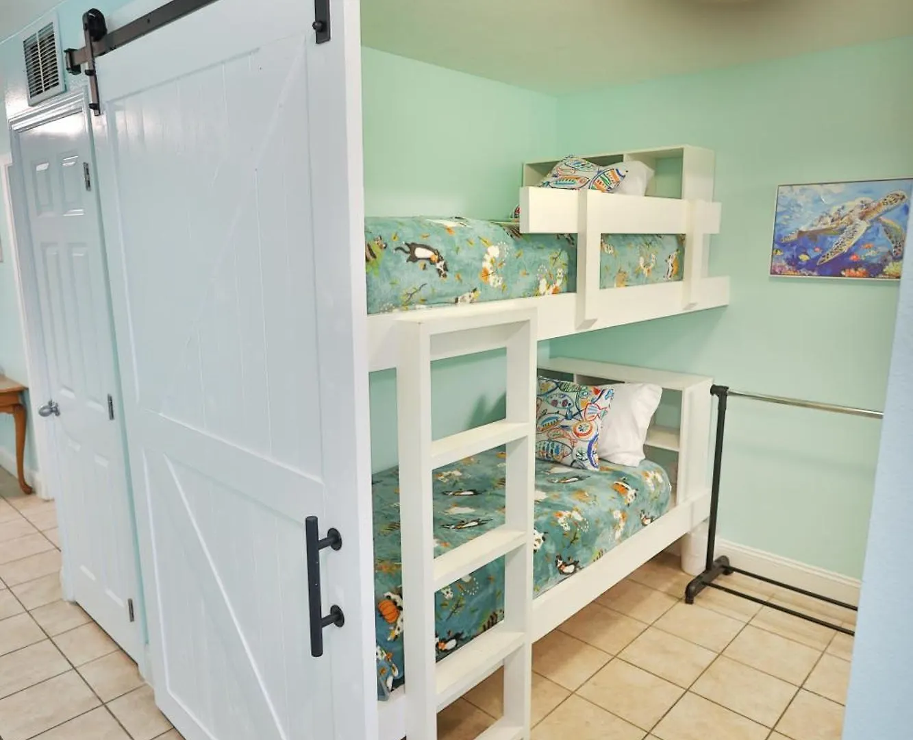 Lake Town Charming Condo Steps From The Beach Панама-Сити 0*,  США